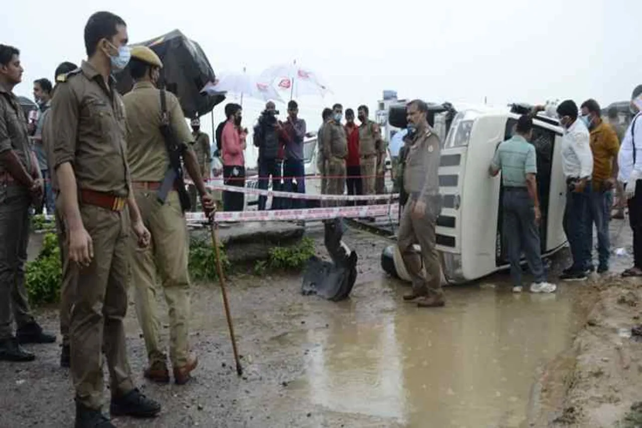 Uttar pradesh police Encounter, vikas dubey Encounter news, vikas dubey police Encounter, vikas dubey video , விகாஸ் துபே , Hyderabad Encounter, Hyderabad police Encounter