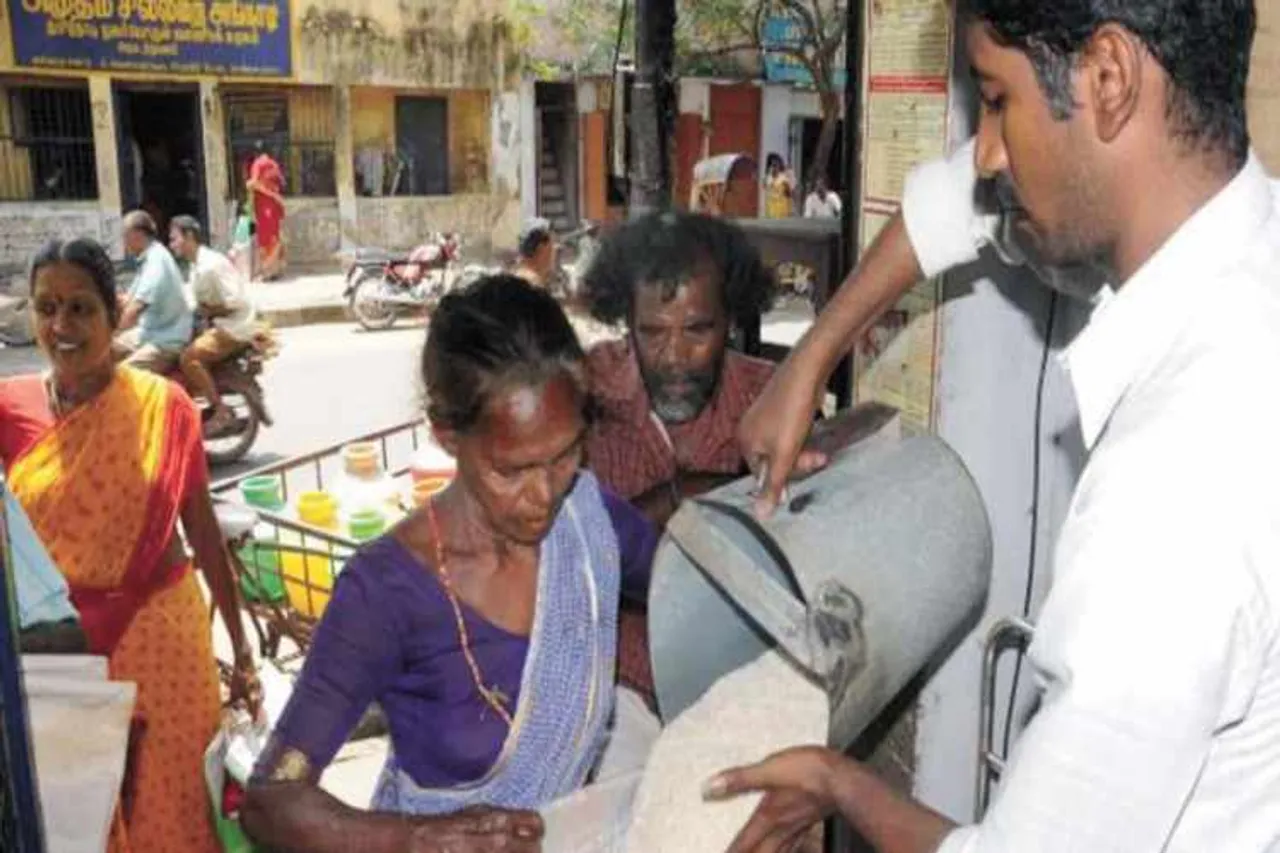 corona virus, lockdown, migrant workers, free ration goods, chennai high court, tamilnadu government, news in tamil, tamil news, news tamil, todays news in tamil, today tamil news, today news in tamil, today news tamil