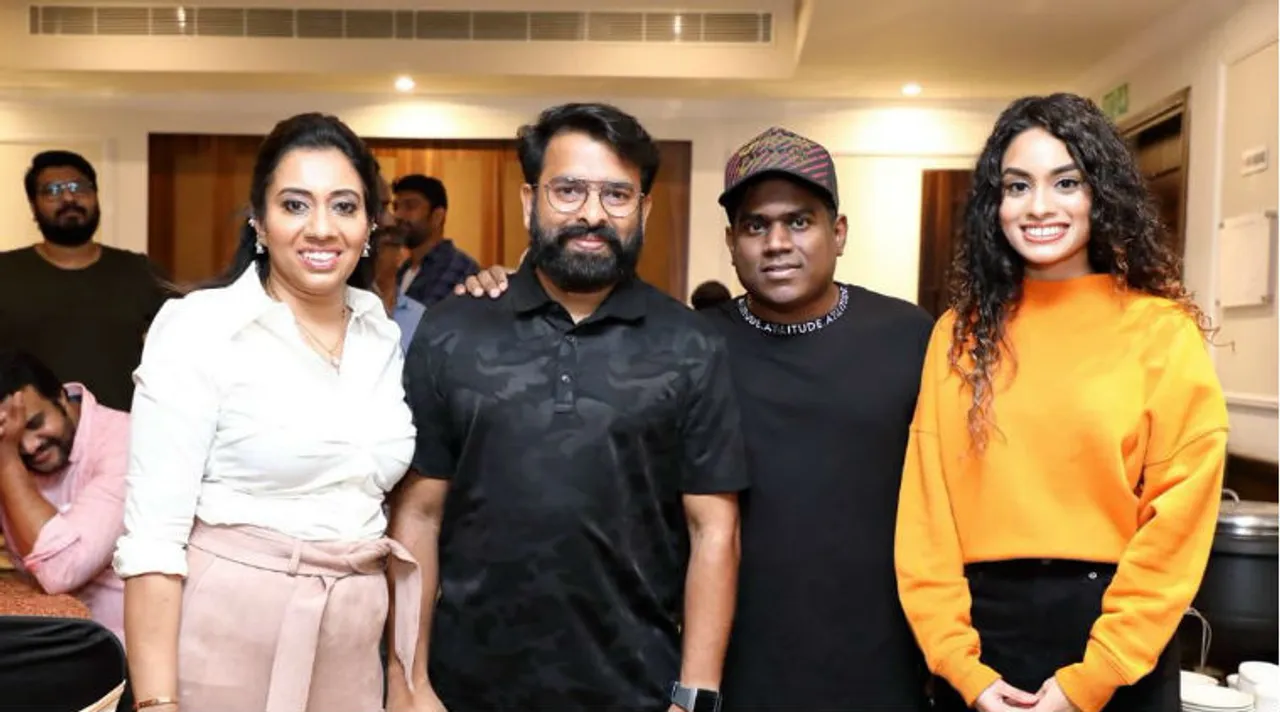 செல்ல மகள்... இசை வித்தகர் சந்தோஷ் நாராயண் இசை குடும்பம் இது!