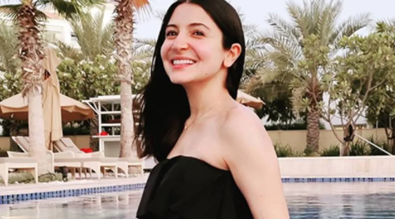 Anushka Sharma frame new fashion in maternity swimsuit