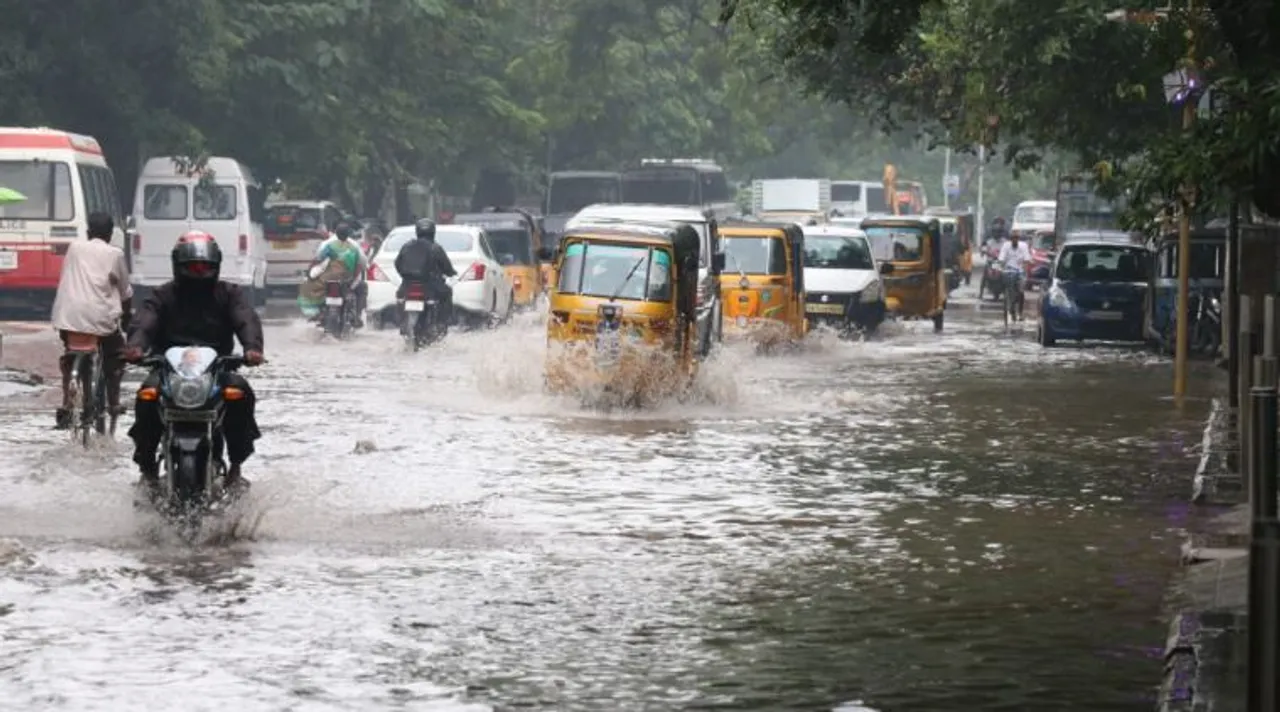 Nivar Cyclone in Chennai 1