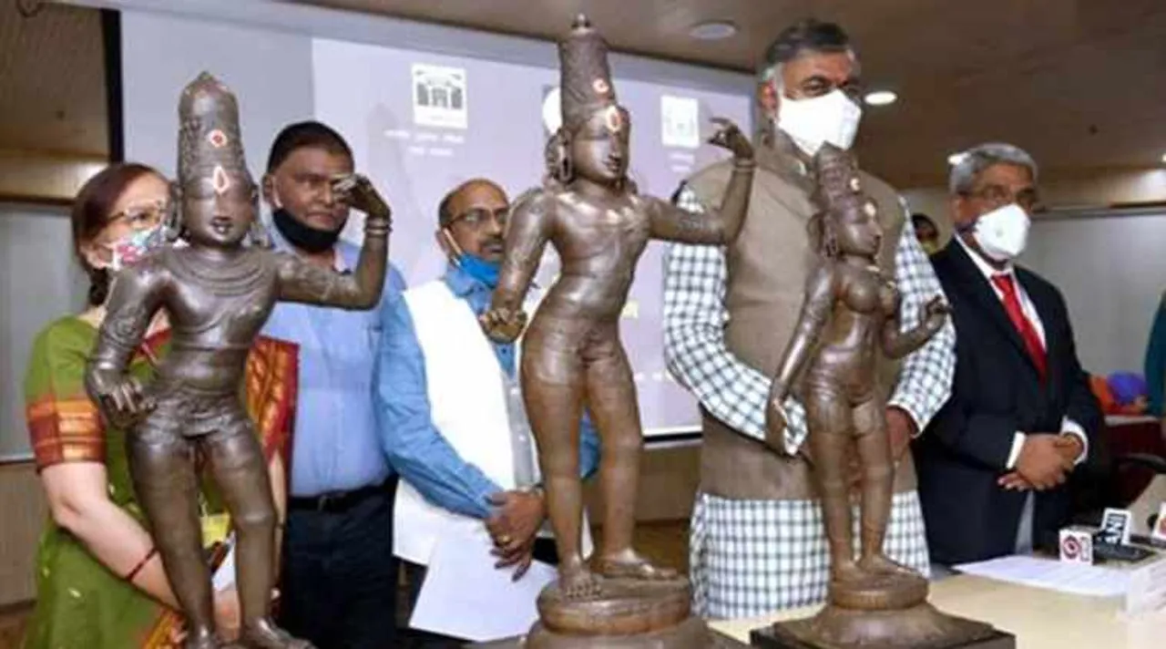 idols stolen from temple, stolen artefacts, Ram Lakshman Sita bronze idols, art auctions, Indian stolen artefacts, Indian stolen artefacts in UK, சிலைகள் திருட்டு, சிலை கடத்தல், சிலைகள் மீட்பு, ராமர் லட்சுமணன் சீதை சிலைகள் மீட்பு, தமிழகம் வரும் ராமர் லட்சுமணன் சீதை சிலைகள், Hindu statues, Tamil Indian express