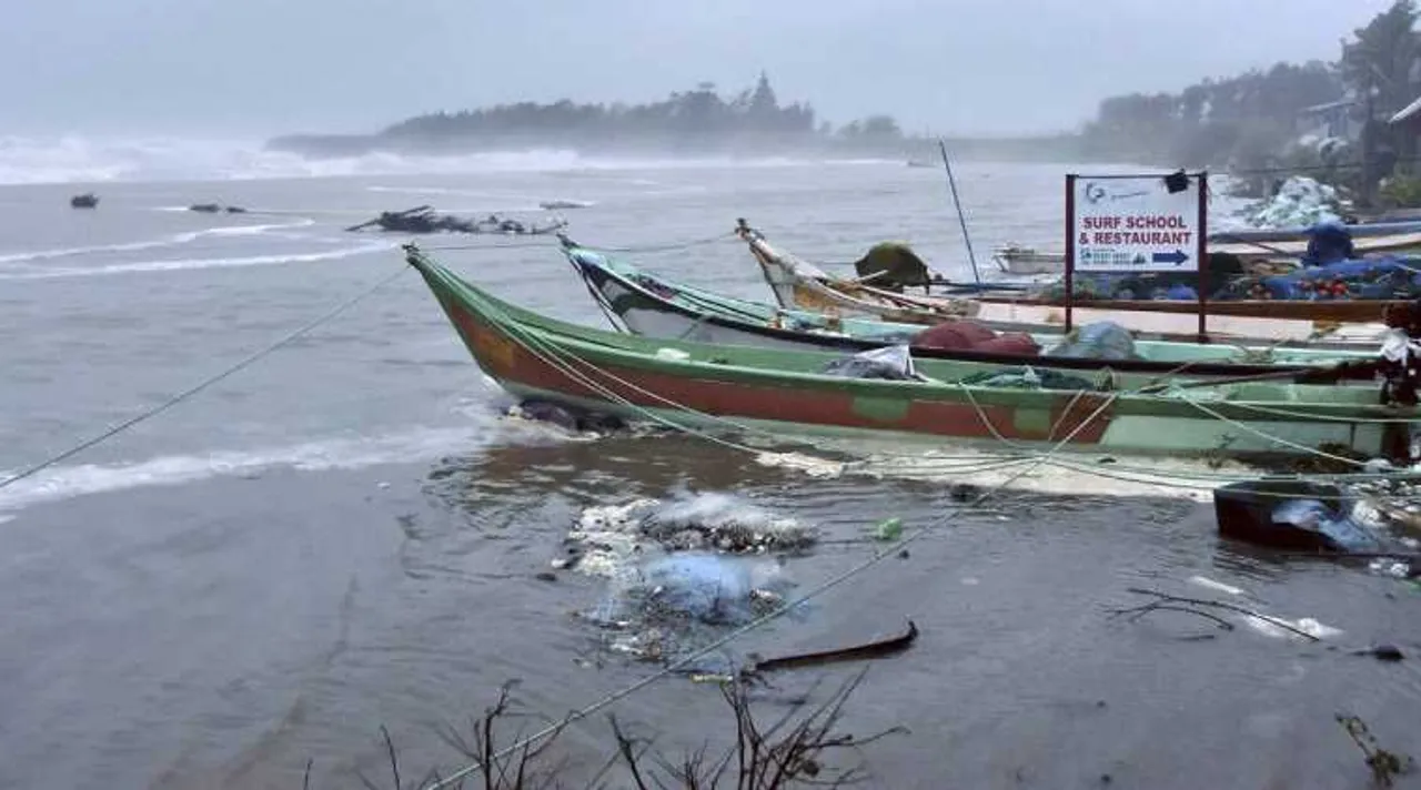 govt announced public holiday for 6 districts, puravi cyclone, 6 மாவட்டங்களுக்கு அரசு விடுமுறை, கன்னியாகுமரி, நெல்லை, தூத்துக்குடி, தென்காசி, ராமநாதபுரம், விருதுநகர், kanyakumari, thuthukudi, nellai, thenkasi, ramnad, virudhunagar, pullic holiday