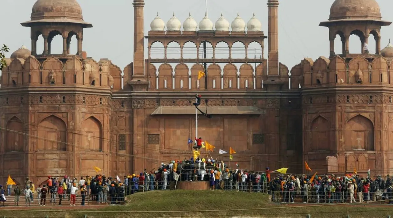 Delhi protest Republic Day violence FIRs and under pressure called off its march to Parliament House on February 1. - வன்முறை எதிரொலி: நாடாளுமன்ற முற்றுகையை வாபஸ் பெற்ற விவசாய அமைப்புகள்