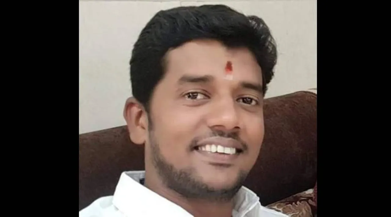 pollachi sex scandal case, aiadmk party man arrested, பொள்ளாச்சி, பொள்ளாச்சி பாலியல் வன்கொடுமை வழக்கு, பொள்ளாச்சியி பாலியல் வழக்கில் அதிமுக நிர்வாகி கைது, cbi arrested aiadmk man, aiadmk sacked sex scandal accused, pollachi sex scandal, அதிமுக, pollachi sex case, pollachi, சிபிஐ, aiadmk, cbi