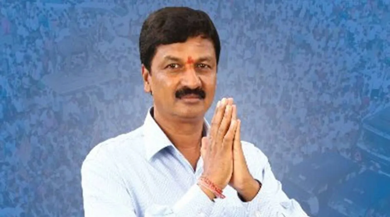 ஆபாச பட விவகாரம் : பதவியை ராஜினாமா செய்தார் கர்நாடக அமைச்சர்!