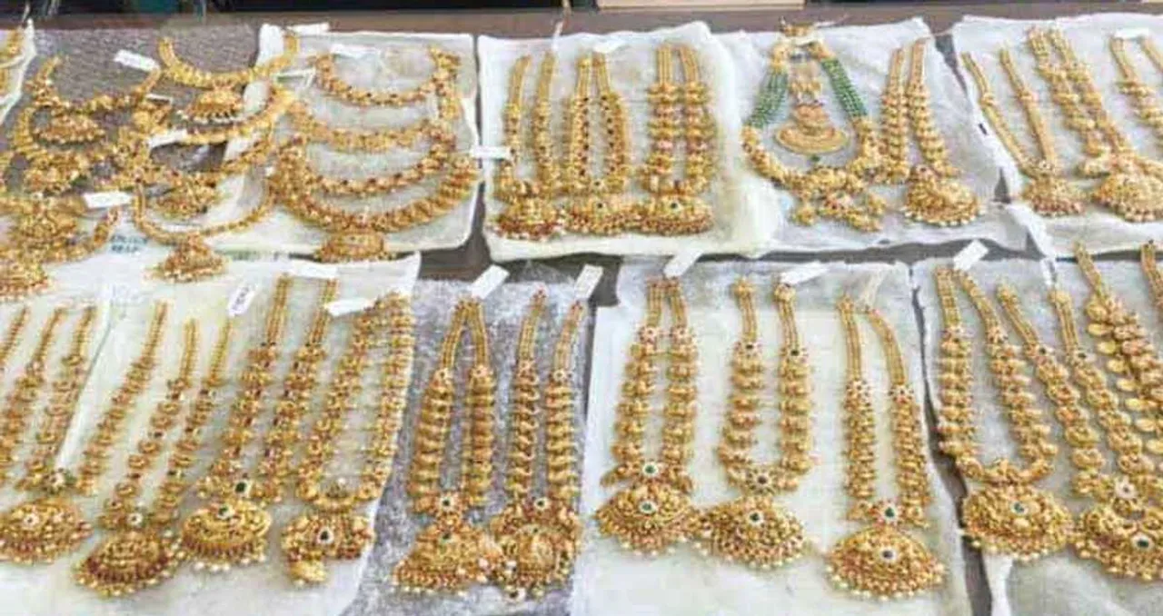 நெல்லையில் வாகன சோதனையில் சிக்கிய ரூ. 13 கோடி தங்க நகை: வருமானவரித்துறை விசாரணை