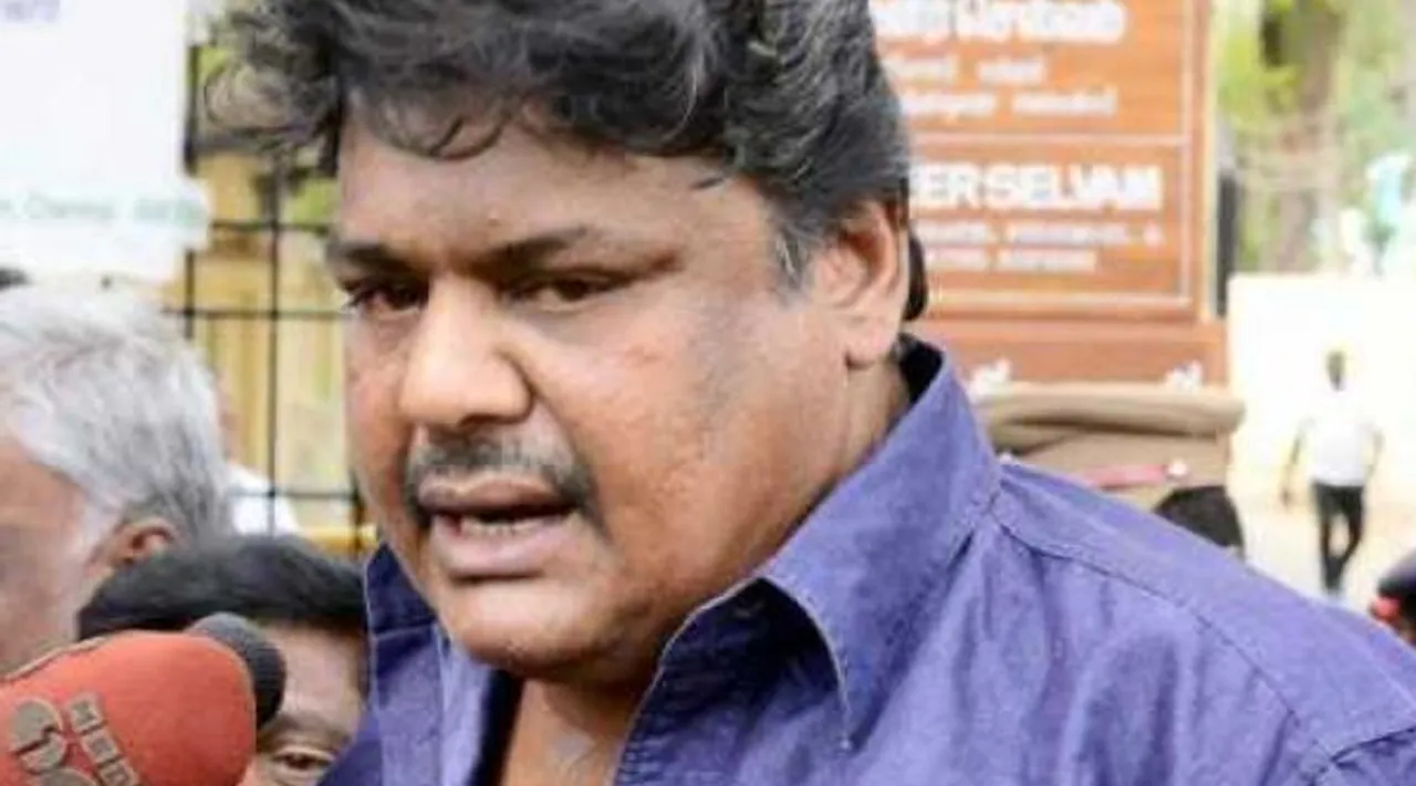 தடுப்பூசி வாங்க அரசுக்கு ரூ2 லட்சம்: மன்சூர் அலிகானுக்கு கோர்ட் உத்தரவு