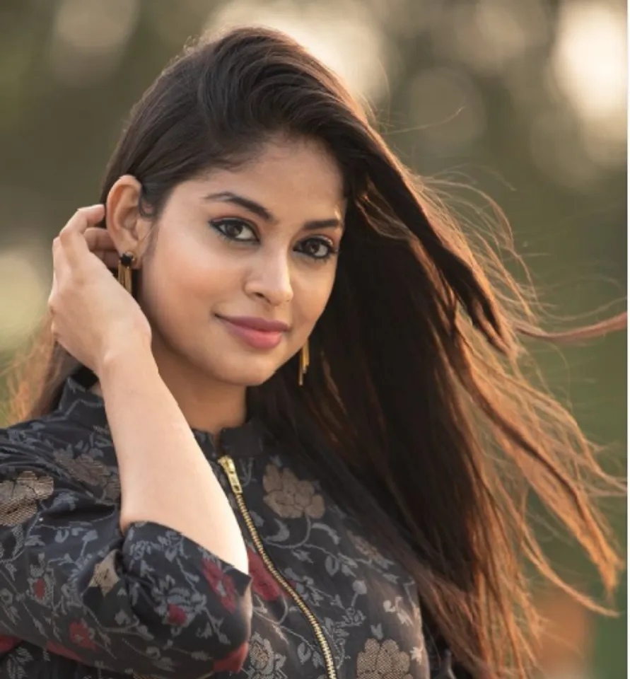 படிச்சது பிடிஎஸ்... புடிச்சது தளபதி..! 'இன்ஸ்டா' வால் என்ட்ரி ஆன தர்ஷனா