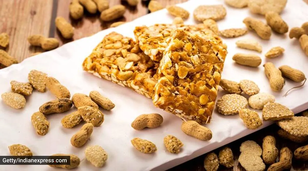 Peanut and jaggery, பர்பி, Peanut and jaggery barfi, groundnut jaggery barfi, வேர்க்கடலை, வெல்லம் பாகு, வெல்லம் வேர்க்கடலை, பர்பி, வேர்க்கடலை மிட்டாய், நன்மைகள், A healthy combo Peanut and jaggery, healthy combo Peanut and jaggery, healthy snacks, healthy combo, food tips, healthy food tips