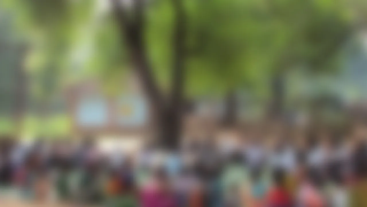 2-வது திருமணம் செய்த பெண்ணுக்கு நூதன தண்டனை : சாதி பஞ்சாயத்தார் மீது வழக்கு