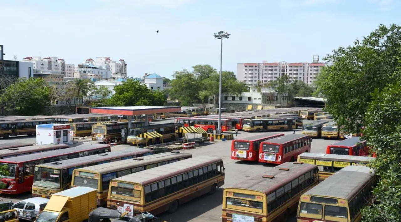 TN Govt allowed public bus transport in four districts, public bus transport allowed in chennai kanchipuram thiruvallur chengalpattu, பொது பேருந்து போக்குவரத்து அனுமதி, சென்னை, காஞ்சிபுரம், திருவள்ளூர், செங்கல்பட்டு, மெட்ரோ ரயில் போக்குவரத்து அனுமதி, ஊரடங்கு தளர்வுகளுடன் நீட்டிப்பு, ஜூன் 28 வரை ஊரடங்கு நீட்டிப்பு, தமிழ்நாடு அரசு, ஊரடங்கு தளர்வுகள், metro train allowed, lockdown extended till june 28th, tamil nadu covid lockdown relaxation, chennai, tamil nadu, covid 19, beauty parlour allowed, saloon allowed