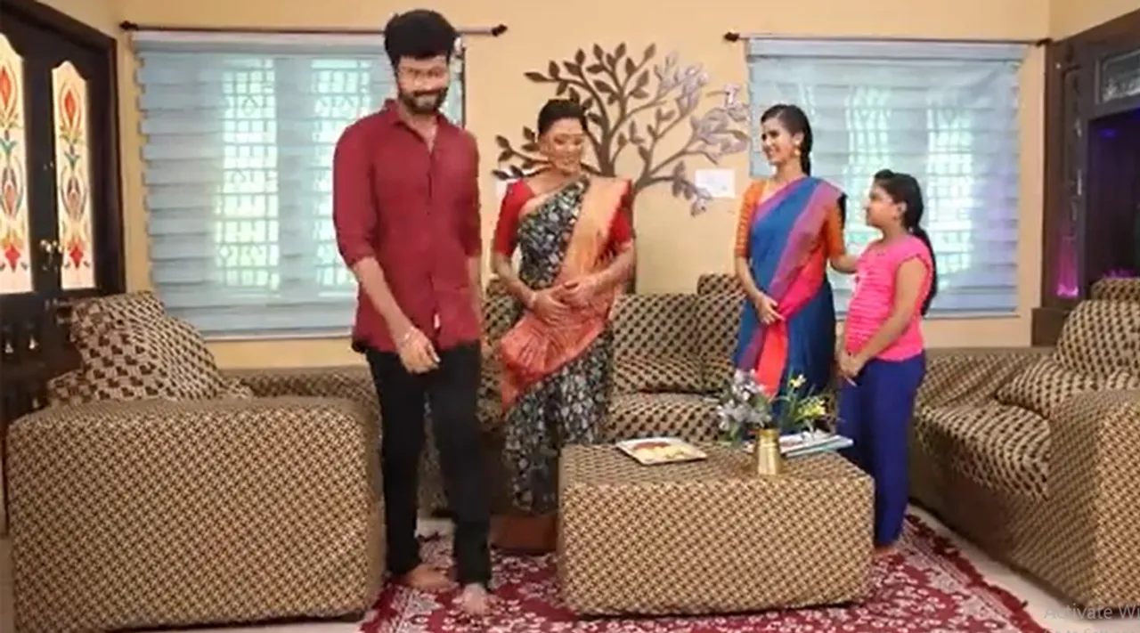 Vijay TV Serial : ராதிகா வீட்டில் மதுரை ஸ்நாக்ஸ் : சந்தேகத்தின் உச்சத்தில் எழில்