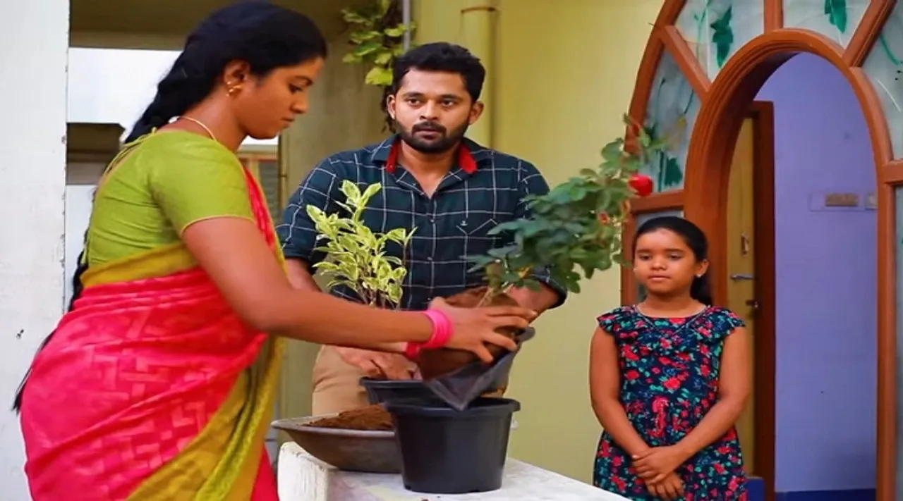 மீண்டும் காதல் பார்வையில் பாரதி - கண்ணம்மா ‌: இணைவதற்கான அறிகுறியா?