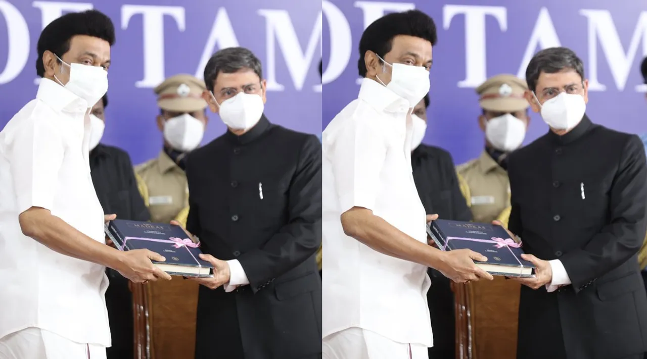 கீழடி ஆய்வு, சென்னை வரலாறு... புதிய ஆளுனருக்கு ஸ்டாலின் வழங்கிய 2 புத்தகங்கள்!