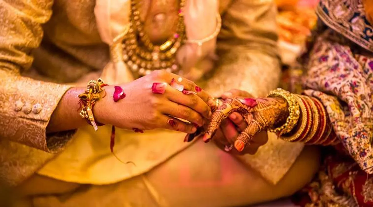 மண்டபத்தில் திருமணம் நடைபெற்றால்...' தாலிக்கு தங்கம் திட்டத்தில் புதிய நிபந்தனைகள் அறிவிப்பு