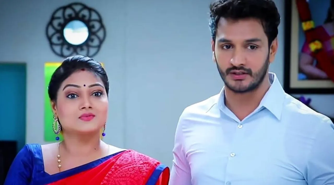 Actress Pooja Back in Roja Serial, Roja Serial, Sun TV, ரோஜா சீரியலுகு திரும்பி வந்த நடிகை பூஜா, நடிகை பூஜா, ரோஜா சீரியல் ரசிகர்கள் கொண்டாட்டம், roja serial fans celebrates pooja back in roja serial, actress pooja
