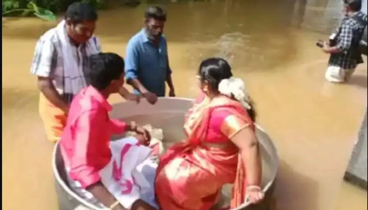 திருமணம் செய்து கொள்ள “டேக்ஸா” சவாரி செய்த ஜோடிகள்... கேரள வெள்ளத்தின் நடுவே சுவாரசியம்