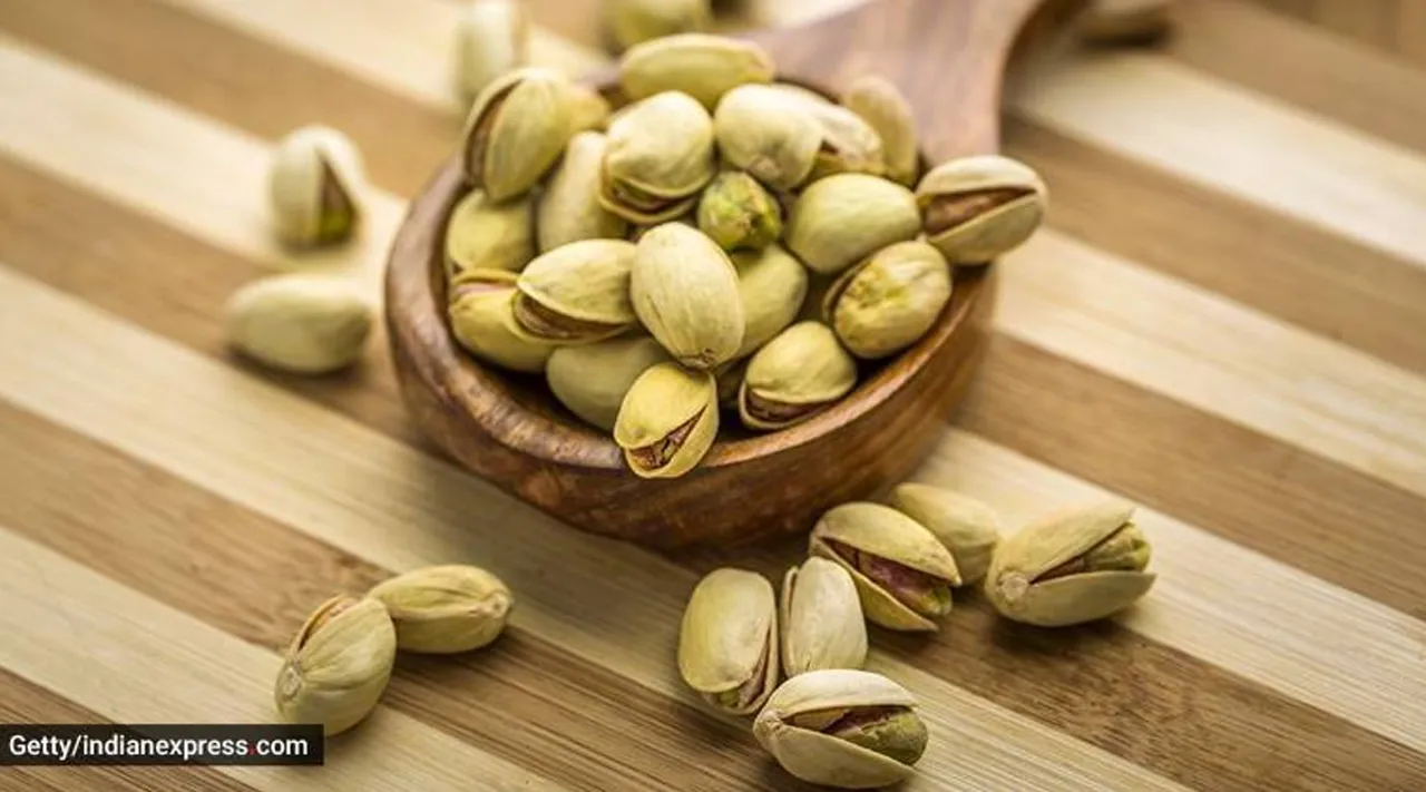 பி.பி குறையும்; தொப்பை மறையும்... பிஸ்தாவில் இவ்ளோ இருக்கு!