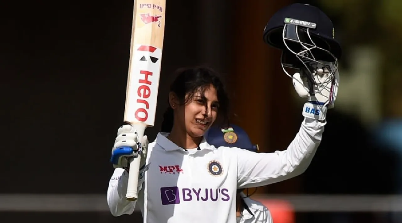 Cricket Tamil News: Smriti Mandhana Hits Century against Aus in pink ball test