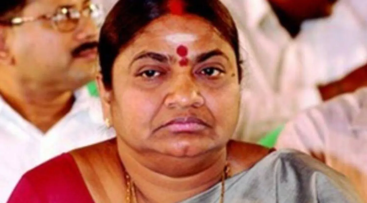 AIADMK Golden Jubilee celebration, MGR name to aiadmk party office, Former minister Valarmathi, ops eps, அதிமுக, தலைமை அலுவலகத்துக்கு எம்.ஜி.ஆர் பெயர், முன்னாள் அமைச்சர் வளர்மதி எதிர்ப்பு, ஓபிஎஸ் ஈபிஎஸ், tamil nadu politics, mgr, aiadmk goldern jubilee