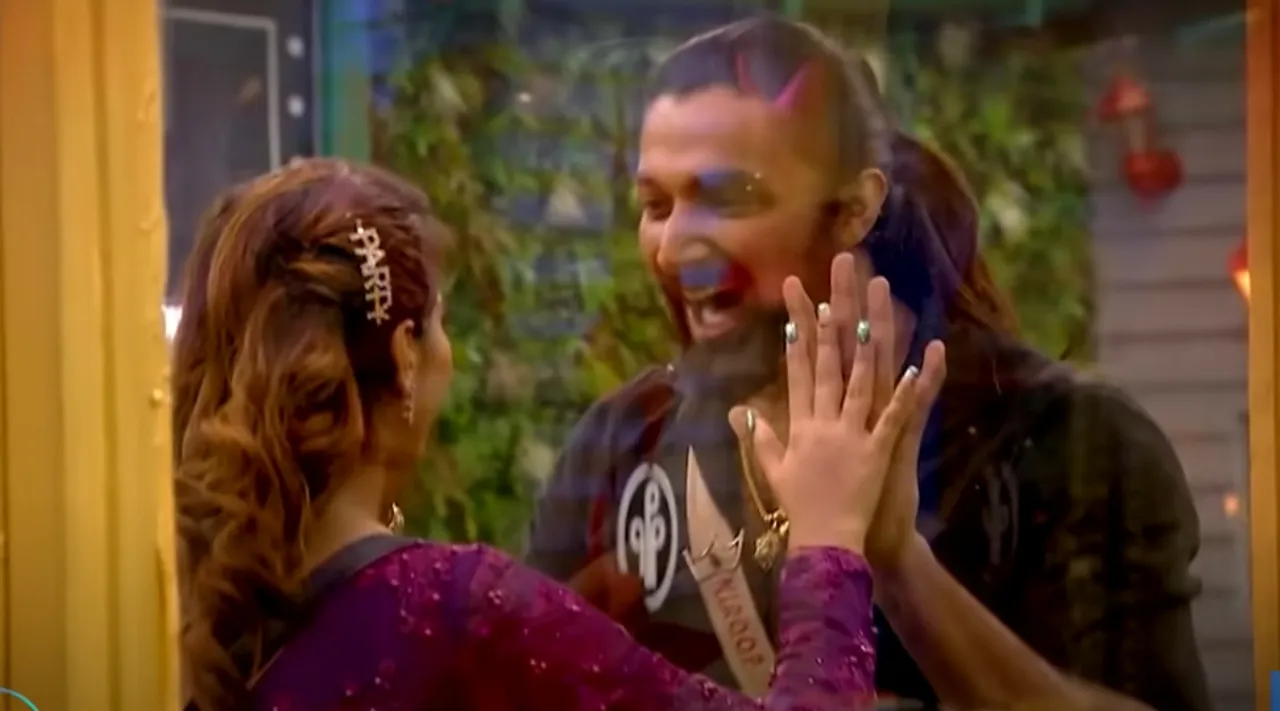 Bigg Boss 5 Tamil Review Pavani Reddy Yashika entry Niroop Surprised