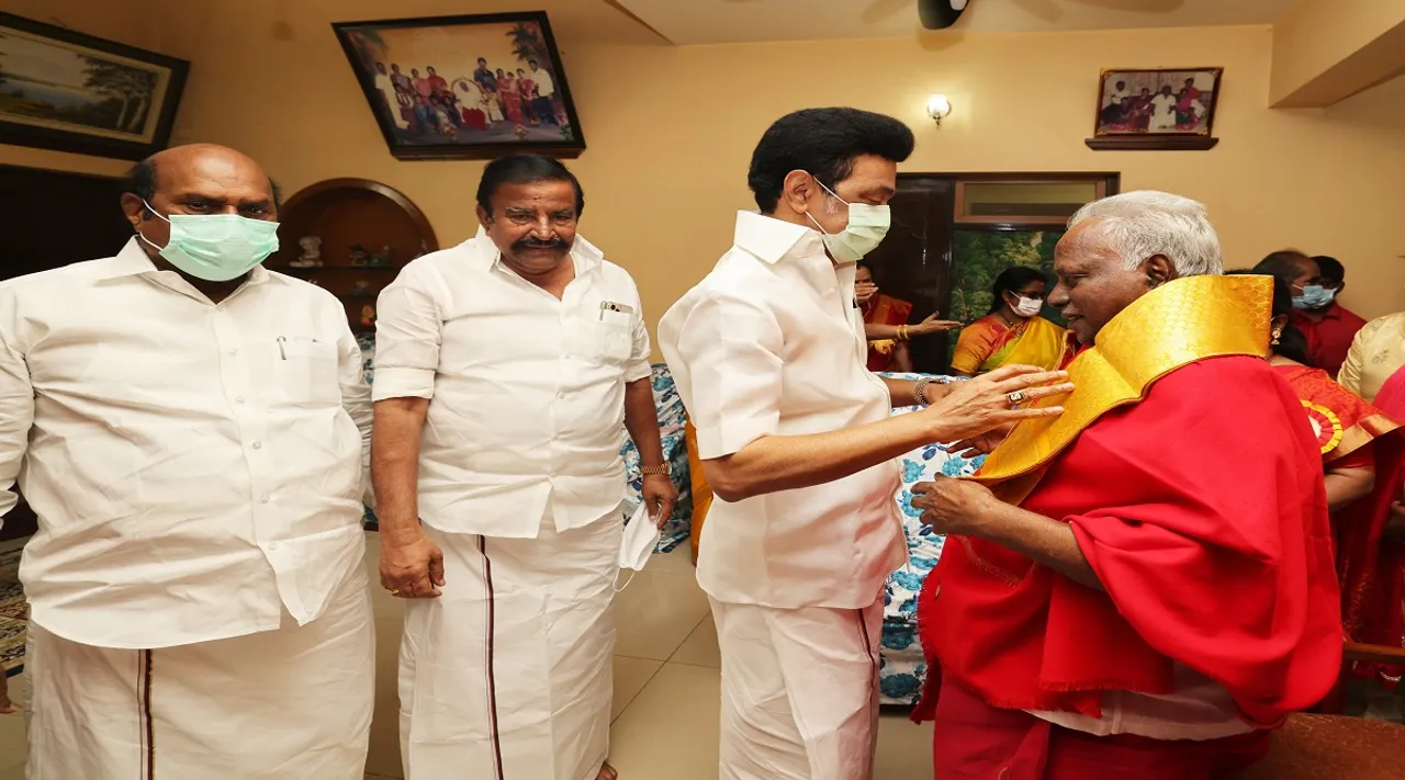பங்காரு அடிகளாரை நேரில் சந்தித்து, நலம் விசாரித்த முதல்வர் ஸ்டாலின்