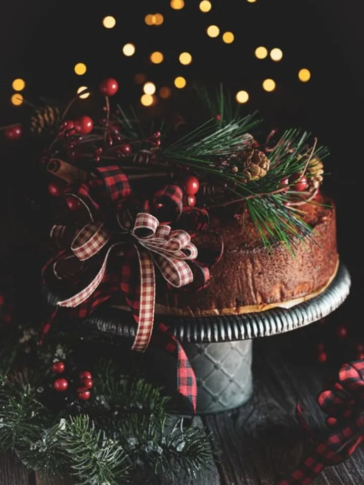 plum cake - unsplash (1)