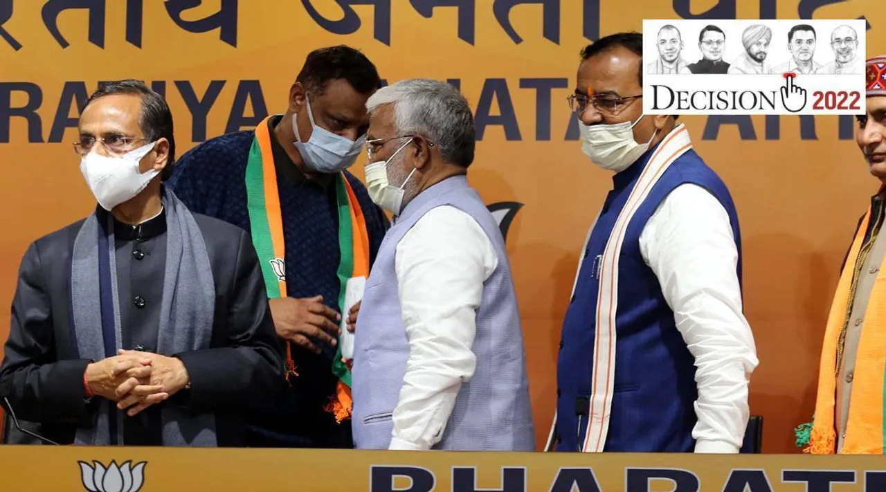 Uttar Pradesh Elections, OBC swap in UP, second UP Minister quits from BJP, OBC swap eyes Samajwadi Party, உபியில் 2 அமைச்சர்கள் ராஜினாமா, சமாஜ்வாதிக்கு மாறும் ஓபிசி தலைவர்கள், உத்தரப் பிரதேசம், பாஜகவில் சேர்ந்த 2 எம்எல்ஏக்கள், யோகி ஆதித்யநாத், UP, Yogi Adityanath, RLD, Congress, UP Elections