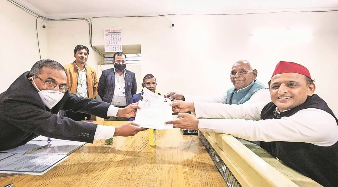 உ.பி., தேர்தலில் ஆச்சரியமளித்த பாஜக; அகிலேஷூக்கு எதிராக மத்திய அமைச்சர் பாகேல் போட்டி