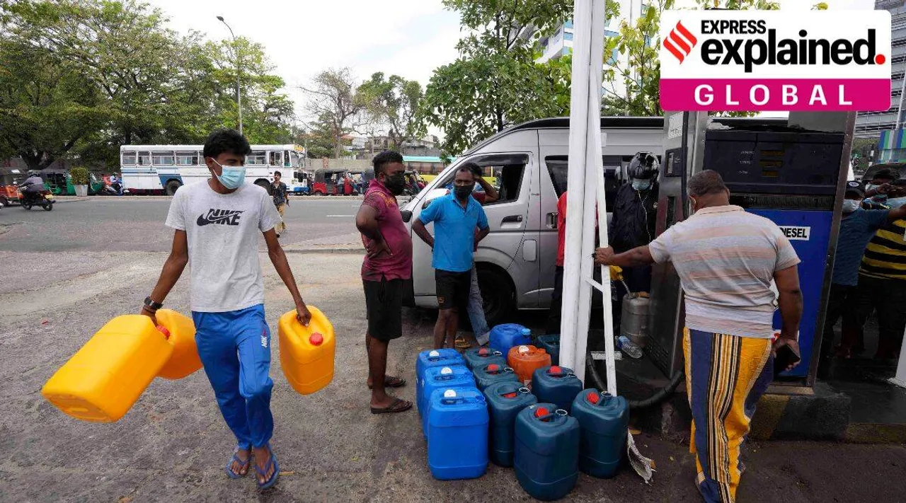 தினமும் 7½ மணி நேர மின் வெட்டு… 26 வருடங்களில் மிக நீண்ட மின்வெட்டை சந்திக்கும் இலங்கை