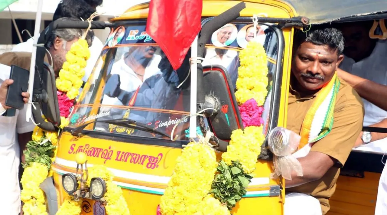 Auto driver K Saravanan
