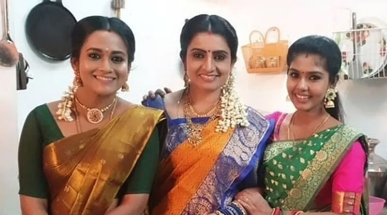 வித விதமாக சேலையில் அசத்தும் பாண்டியன் ஸ்டோர்ஸ் நடிகைகள் #PhotoGallery