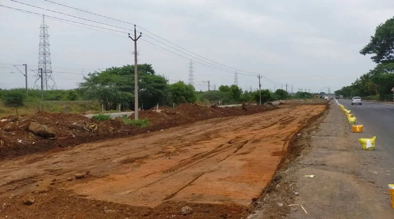 கூடுவாஞ்சேரி- மகேந்திரா சிட்டி 8 வழிச் சாலை: ஜரூராக தொடங்கிய பணிகள்; எப்போது முடியும்?
