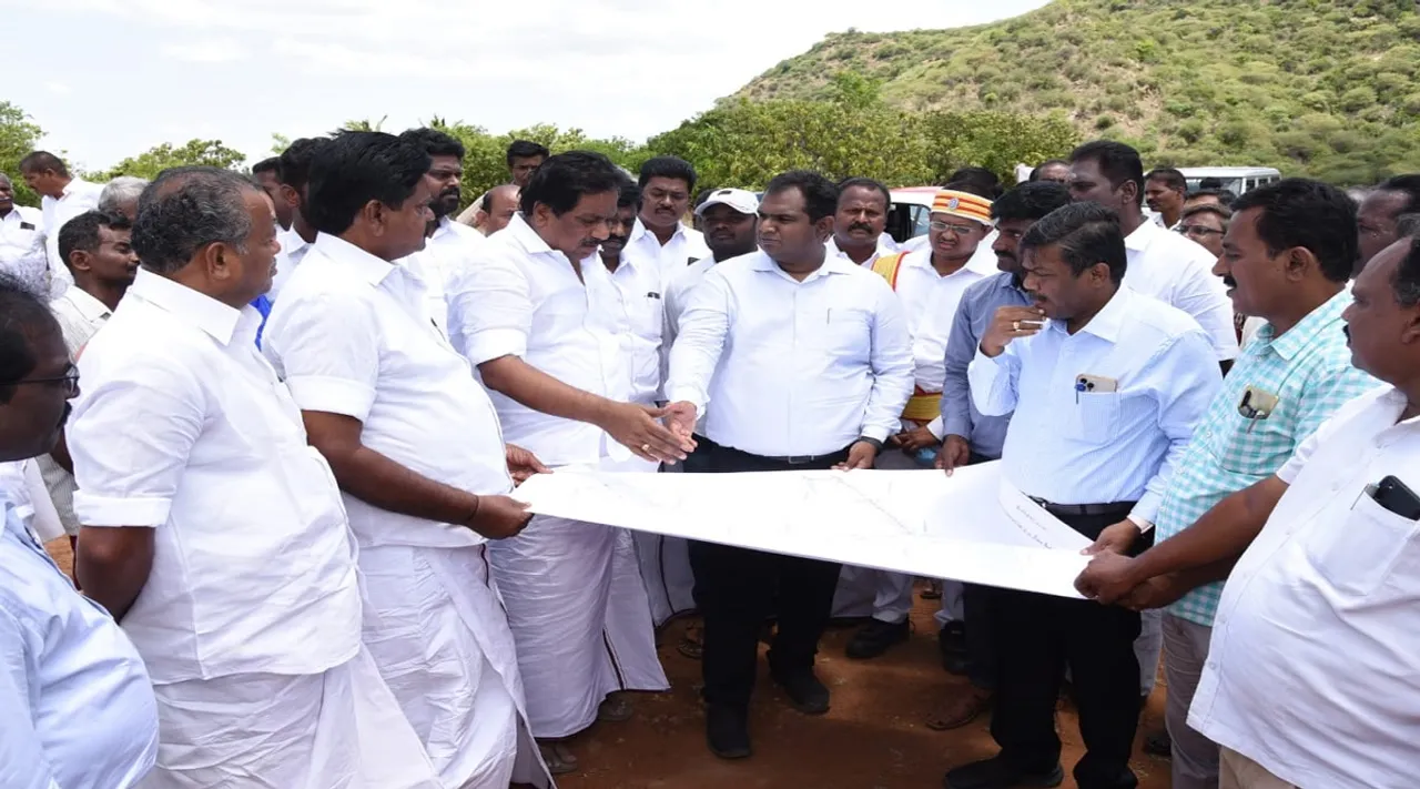அலங்காநல்லூர் ஜல்லிக்கட்டு அரங்கம் அமைக்க 65 ஏக்கர் இடம் ரெடி: அமைச்சர் மூர்த்தி