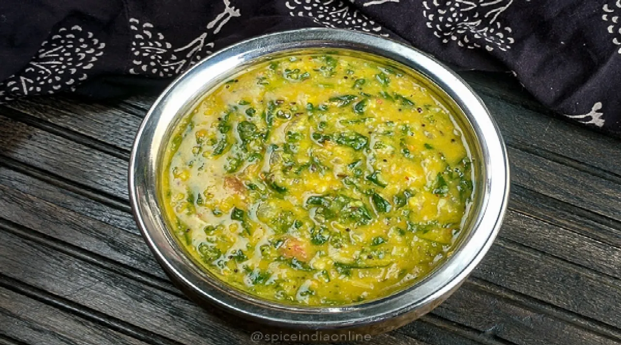பாசிப் பருப்பு- வெந்தயக் கீரை கூட்டு: இப்படிச் செஞ்சா ஒரு பிடி பிடிப்பீங்க!