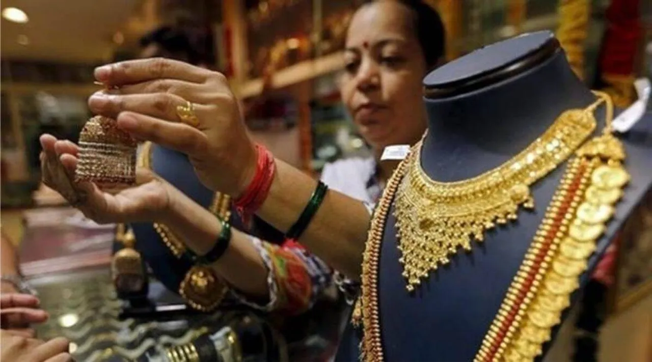Gold, Silver Prices Today; 24 June 2022, gold price descends Rs.136 per razor