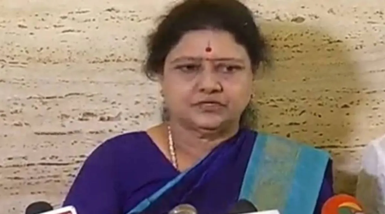 சசிகலாவின் ரூ15 கோடி பினாமி சொத்துகள் முடக்கம் - வருமான வரித்துறை அதிரடி நடவடிக்கை