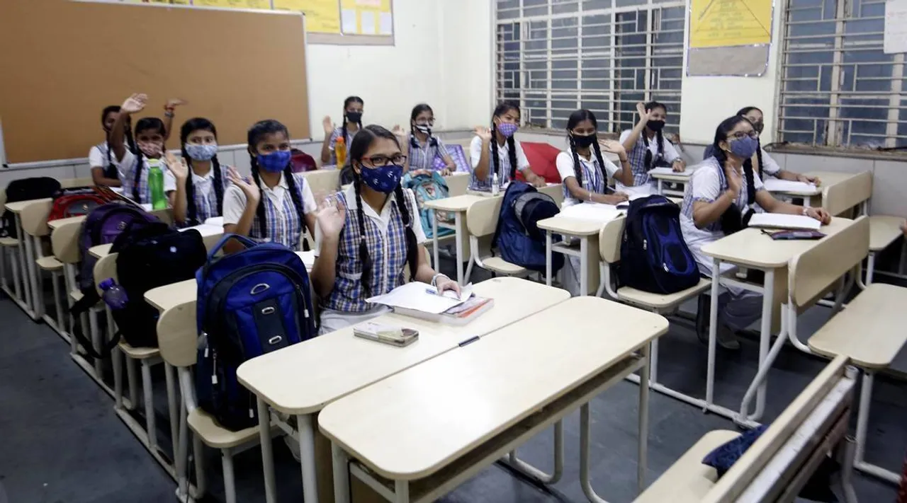 தீபாவளிக்கு மறுநாள் விடுமுறையா? அன்பில் மகேஷ் விளக்கம்