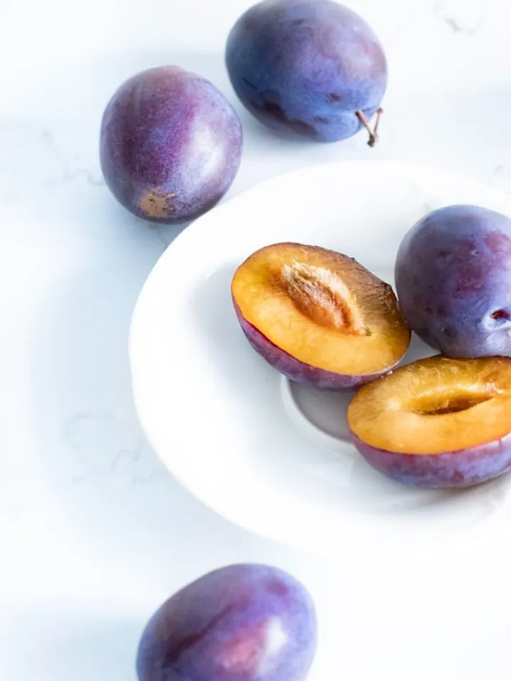 plums 7 - unsplash (1)