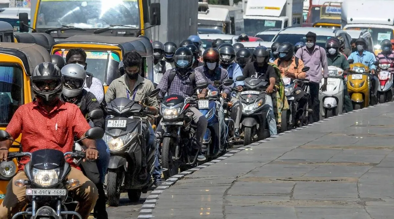 Chennai Traffic police re-tweet RSS Tiruvandrum rally video