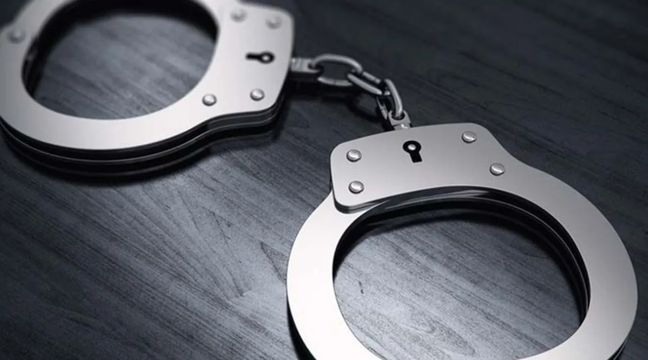 பள்ளி சீருடையில் இருந்த மாணவிக்கு பாலிடெக்னிக் மாணவர் தாலி கட்டிய விவகாரம்; வீடியோ வெளியிட்டவர் கைது