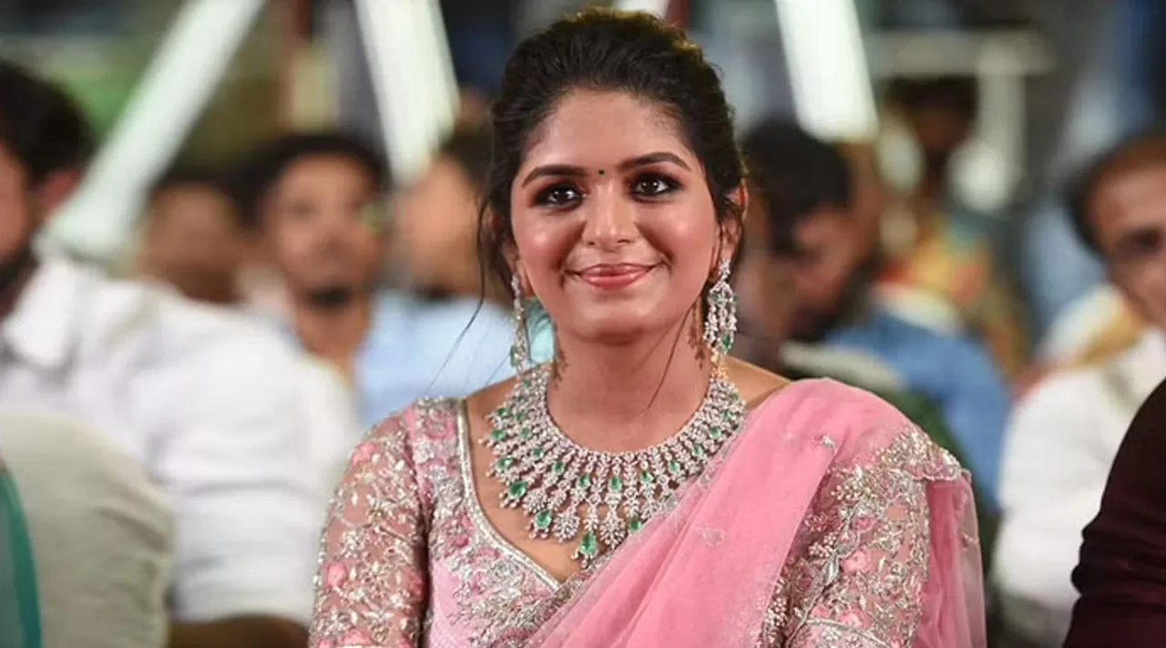 சூர்யாவுக்கு வாழ்த்து... யுவனுடன் டான்ஸ்... விருமன் மேடையை கலக்கிய அதிதி ஷங்கர்