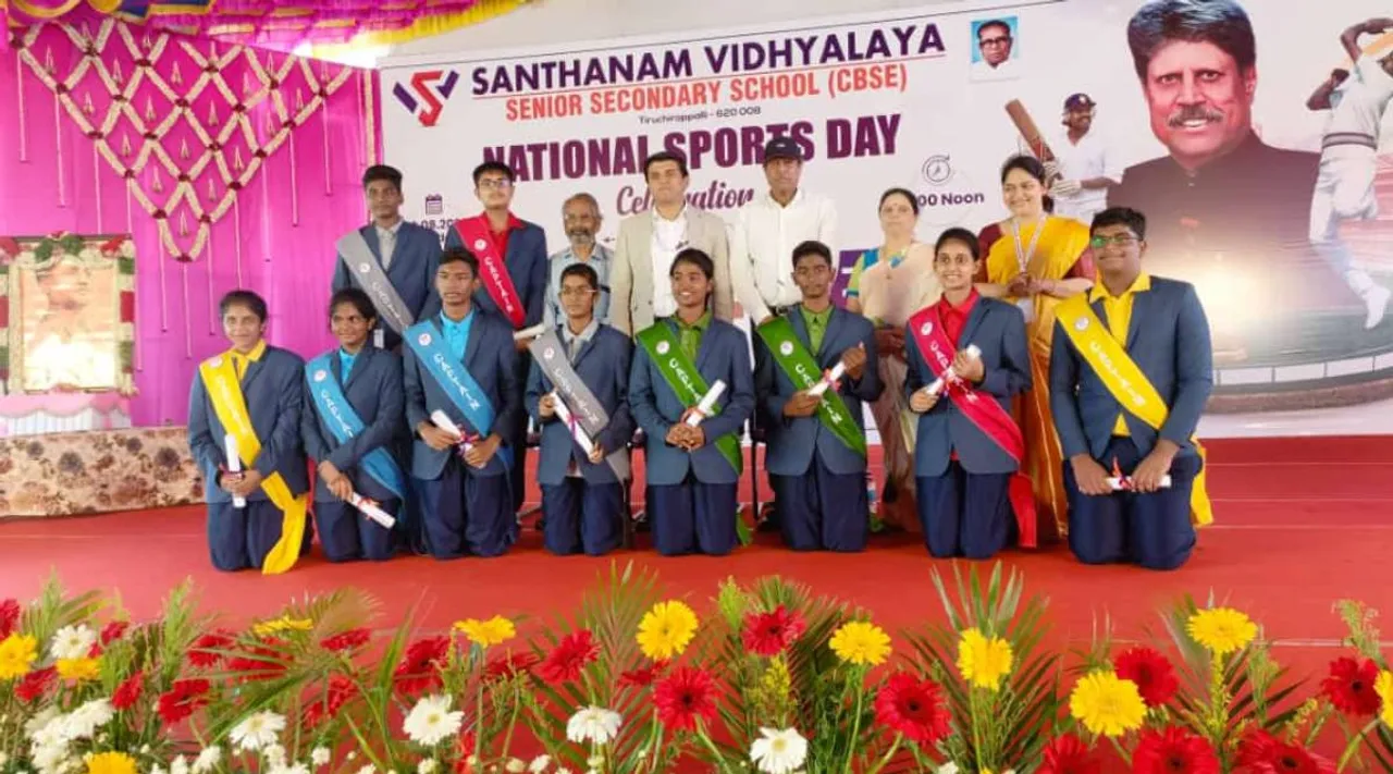 எந்த விளையாட்டுக்கும் மொழி, கலாச்சார பாகுபாடு கிடையாது- திருச்சியில் கபில்தேவ்