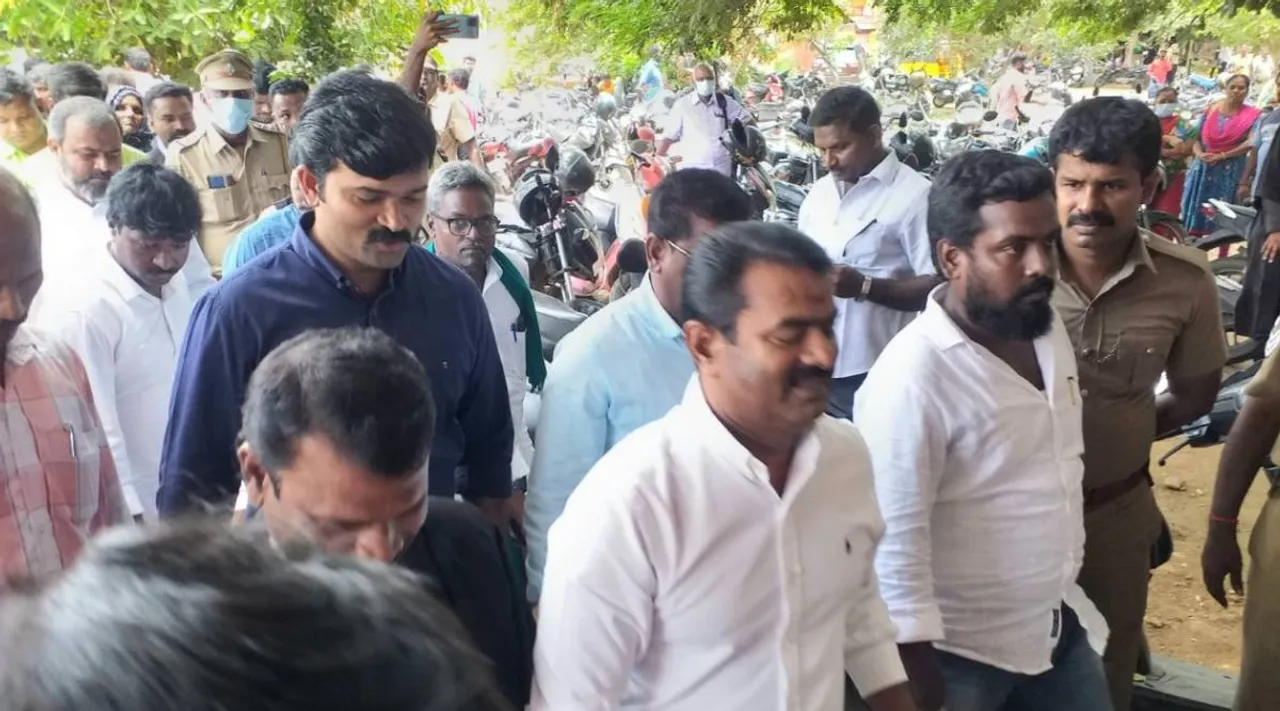 Seeman, NTK, trichy, Udhayanidhi, Red giant, சீமான், நாம் தமிழர் கட்சி, திருச்சி, உதயநிதி, ரெட் ஜெயண்ட்
