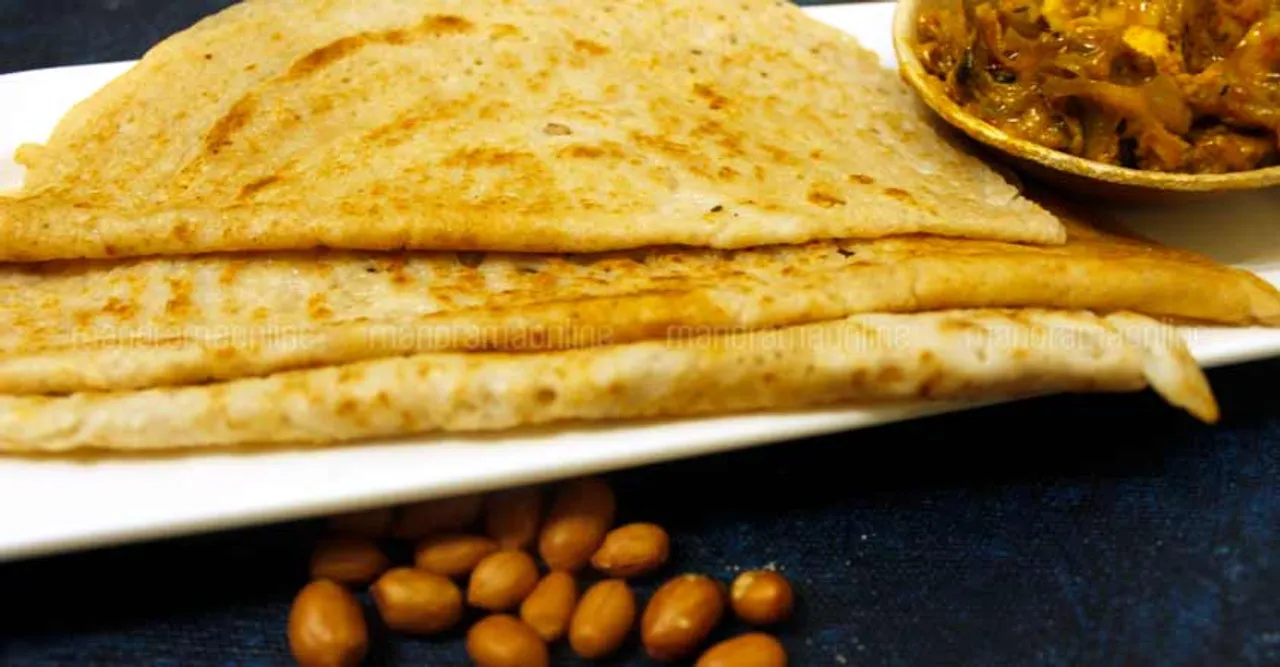 அரிசி, வேர்க்கடலை, அவல்... ஒரு முறை இப்படி தோசை சுட்டுப் பாருங்க!￼