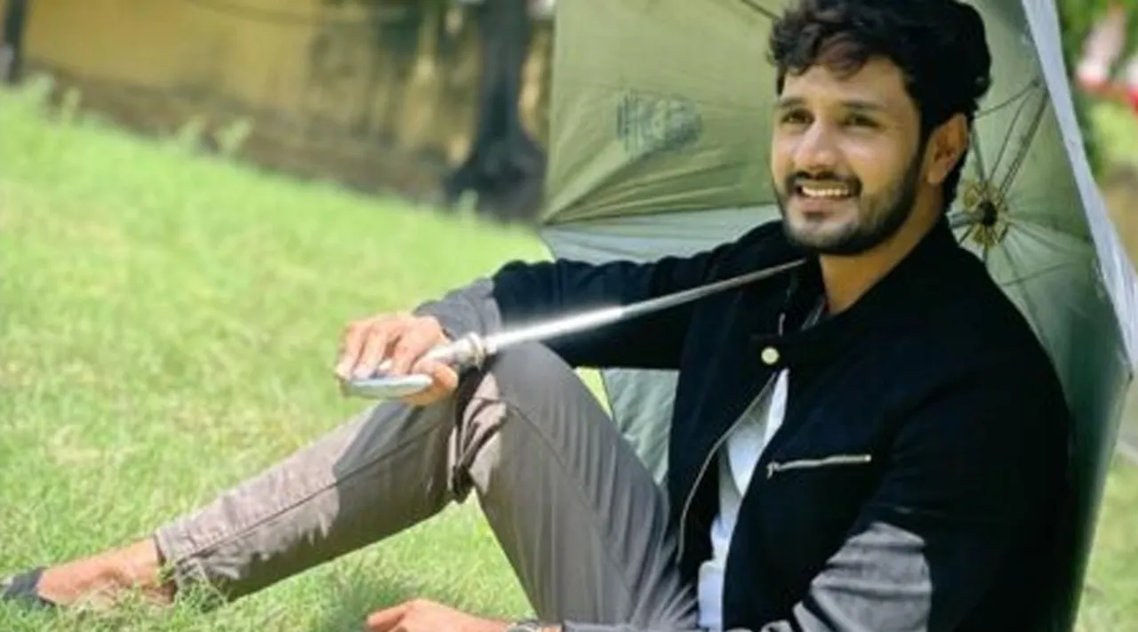 தந்தை மகன் மேஜிக்கல் பாண்ட்...  மகனுடன் போட்டோ வெளியிட்ட பிரபல சீரியல் நாயகன்￼