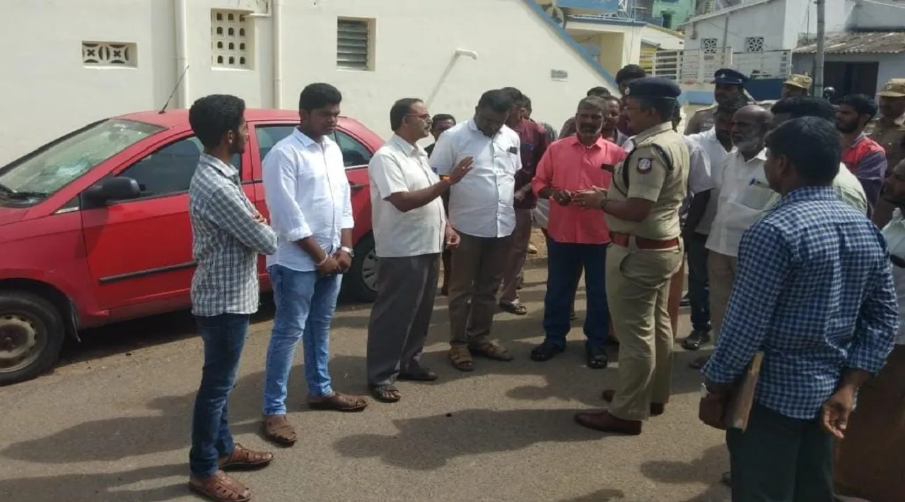இந்து முன்னணி நிர்வாகி கார் கண்ணாடி உடைப்பு; கோவை எஸ்.பி நேரில் ஆய்வு