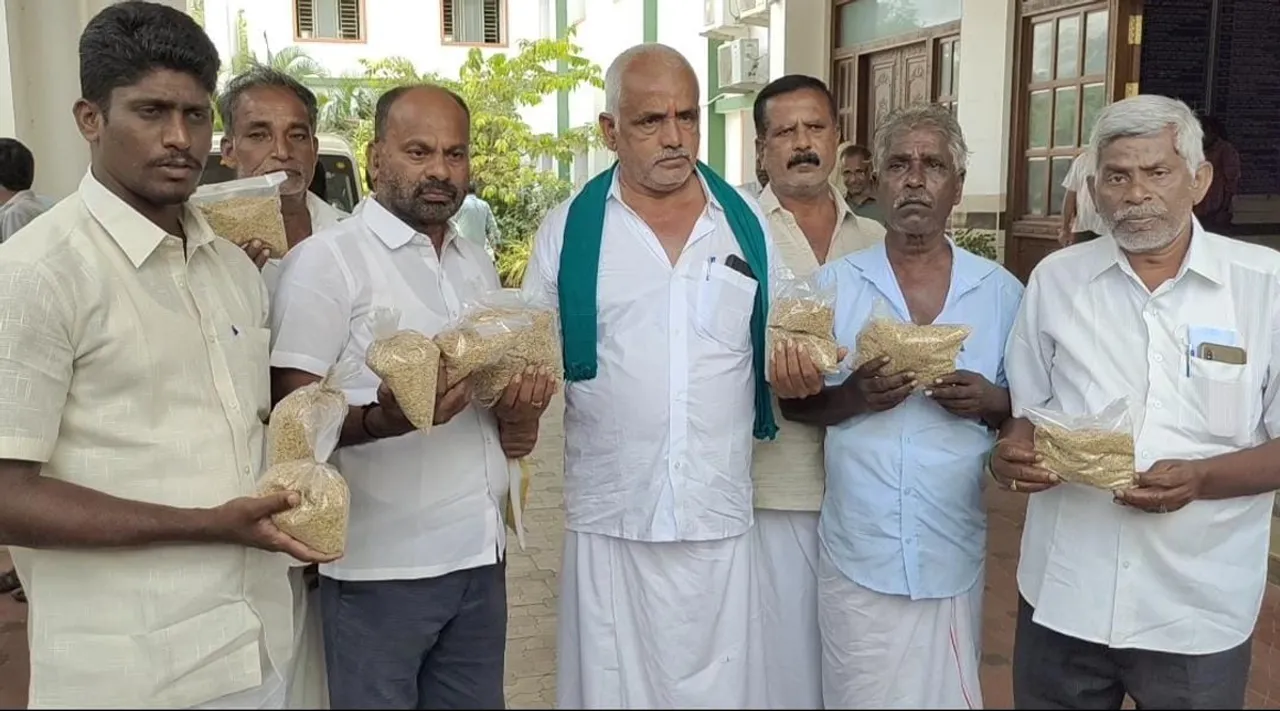 நெல் கொள்முதல் ஈரப் பதத்தை அதிகரிக்க கோரி விவசாயிகள் மனு