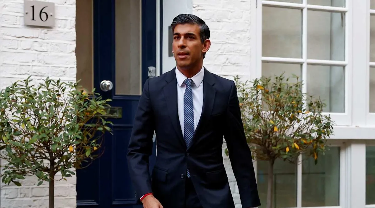 Rishi Sunak set to become UKs first Indian-origin PM